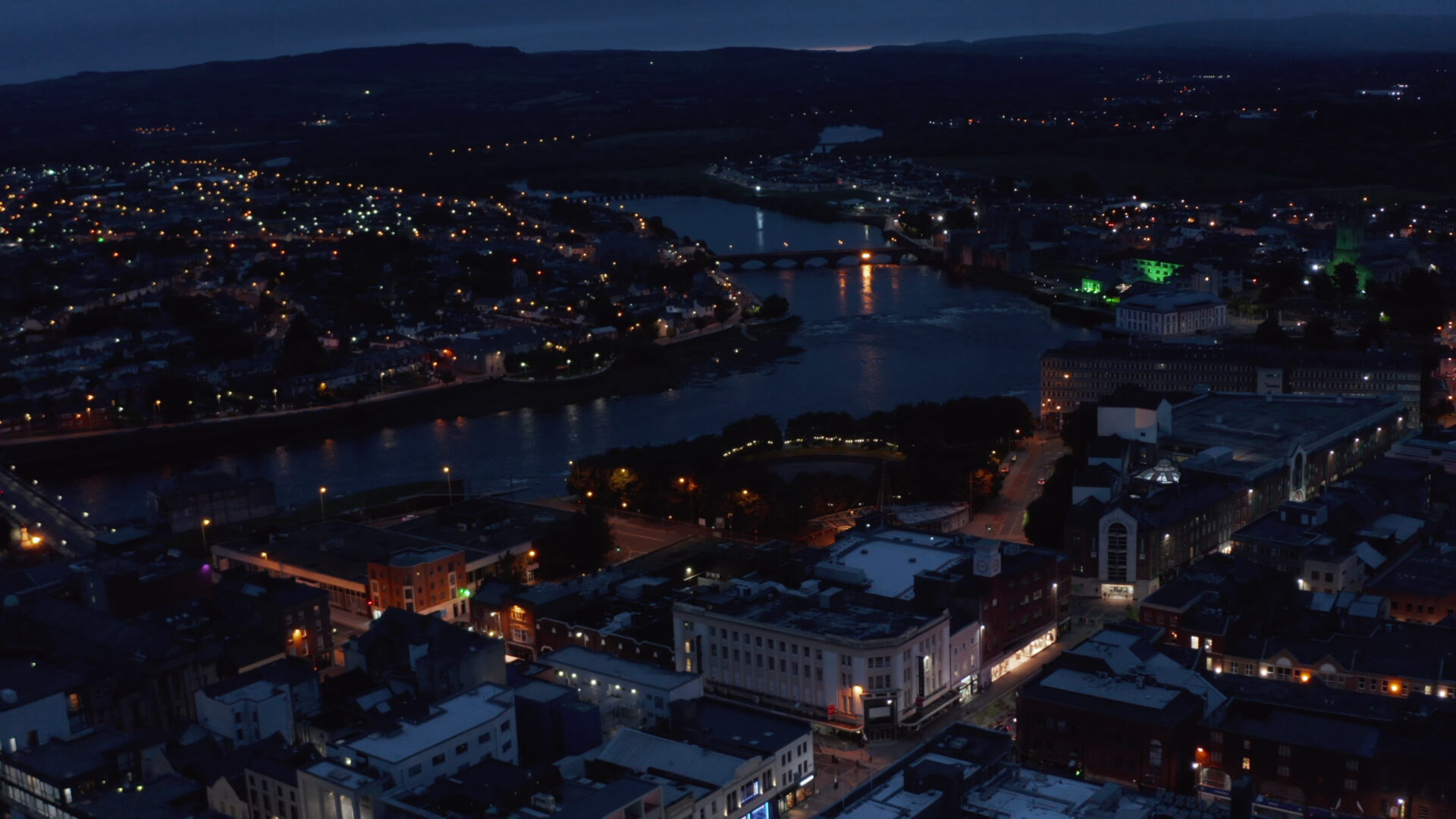 Limerick por la noche